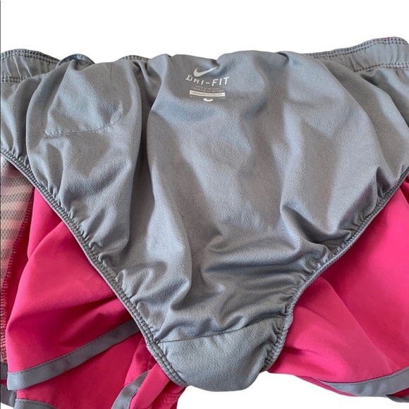 Nike Dri Fit Short Pants Size Small - Picture 8 of 15